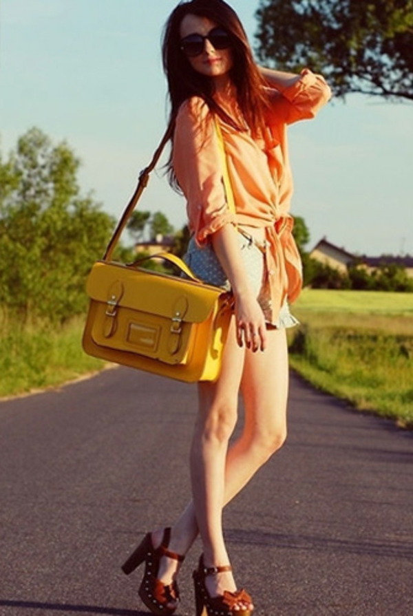 sac-cartable-un-style-vintage-jaune