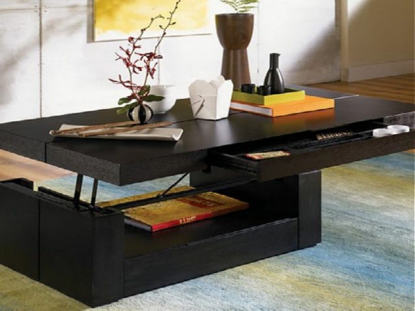 table-basse-avec-plateau-relevable-table-noire