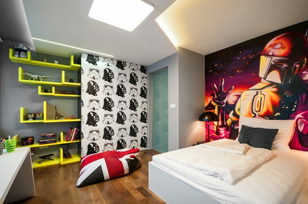 étagère-murale-design-rangement-vert-dans-une-chambre-de-garçon