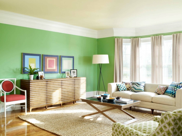 intérieur-de-la-maison-contemporaine-et-mur-vert-et-style-vintage