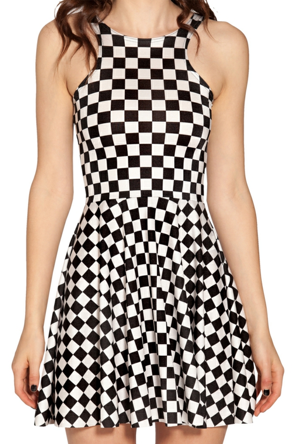 robe-patineuse-en-noir-et-blanc