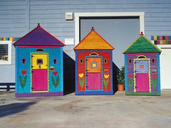 cabane-de-jardin-pour-enfant-cabanes-colorées