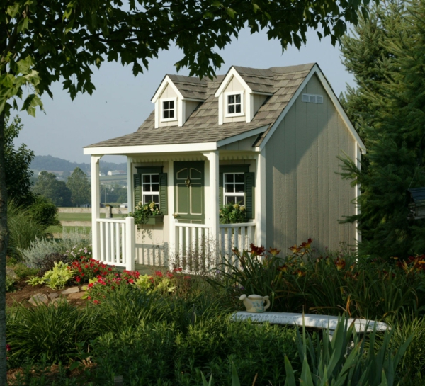 cabane-de-jardin-pour-enfant-un-villa-moderne