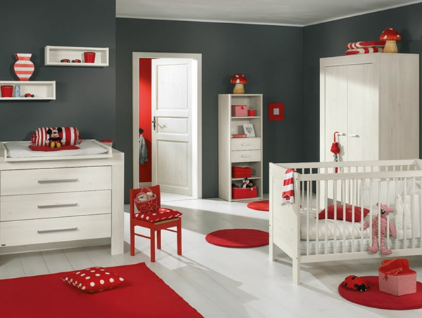 décoration-chambre-bébé-une-chambre-en-blanc-et-rouge