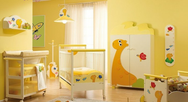 décoration-chambre-bébé-une-chambre-en-jaune-radiant