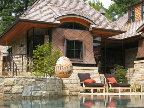 jolie-extérieur-pour-ne-villa-avec-un-piscine-design-en-pierre-et-un-oeuf