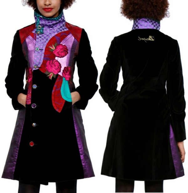 manteau-desigual-noir-et-prints-colorés