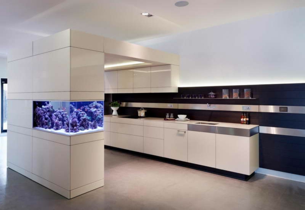 meuble-aquarium-design-intérieur-blanc-fantastique