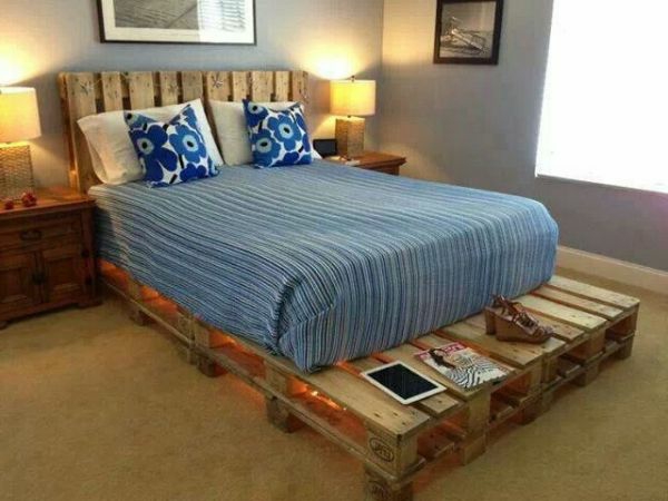 meubles-en-palettes-chambre-à-coucher-unique-lit-en-palettes