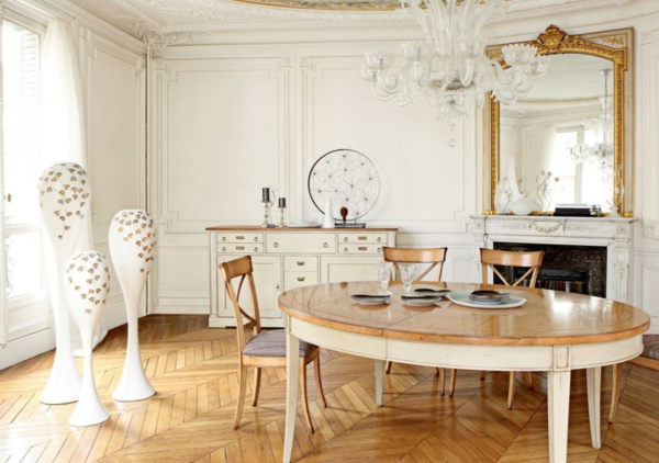 miroir-baroque-salle-de-déjeuner-grande-table-ovale
