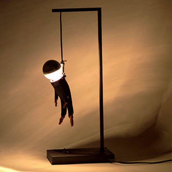 moderne-créative-design-du-lampe-en-fer-noir