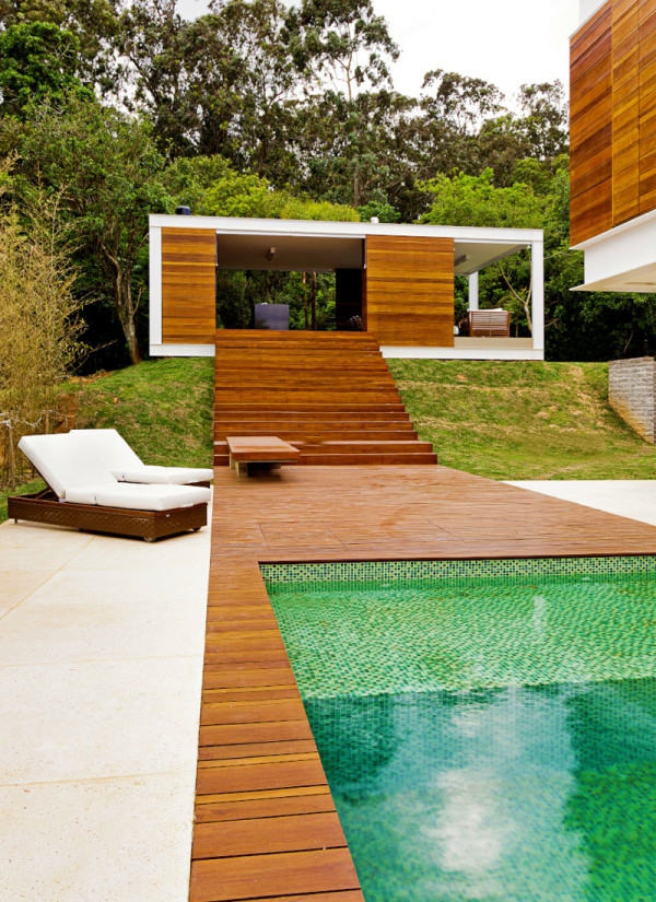 piscine-en-bois-rectangulaire-idées-d'architecture-exceptionnelle