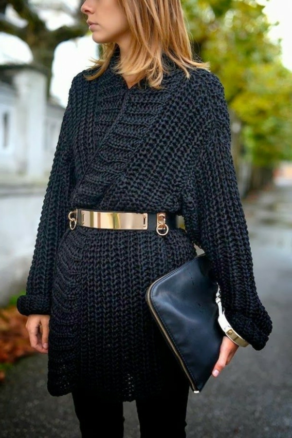 robe-pull-noire-ceinture-dorée