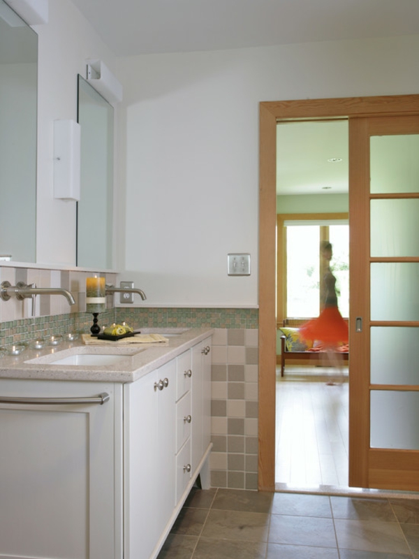 salle-de-bain-moderne-pour-votre-confort-et-le-style-élégant-de-votre-maison