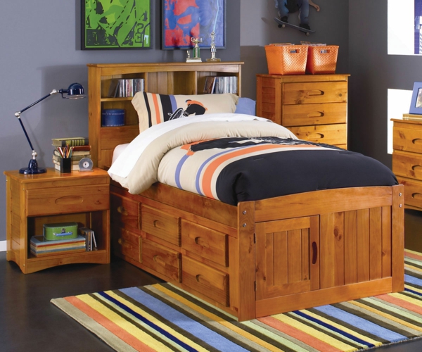 tête-de-lit-avec-rangement-design-sympathique-en-bois