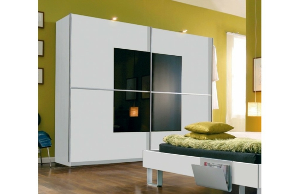 unique-design-pour-votre-armoire-avec-un-mur-et-avec-un-lit-décoration-du-noir
