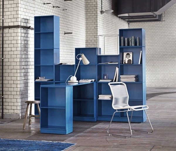 bureau-avec-étagère-design-bleu-casiers-cubiques