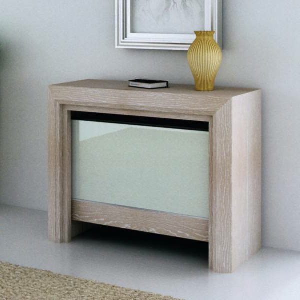 console-extensible-en-beige-avec-un-verre-sur-l'armoir