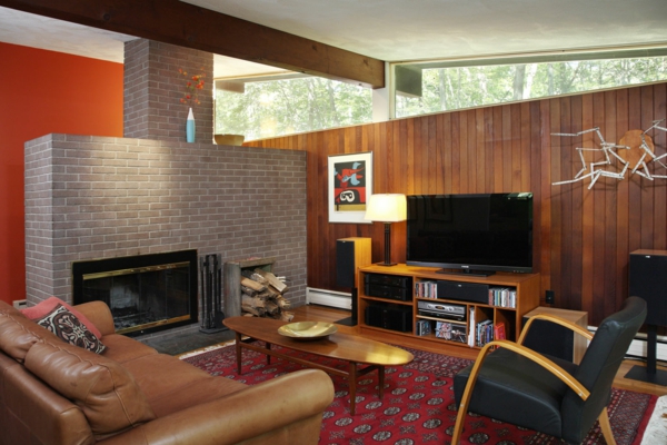 décoration-vintage-sofa-en-cuir-et-cheminée-moderne