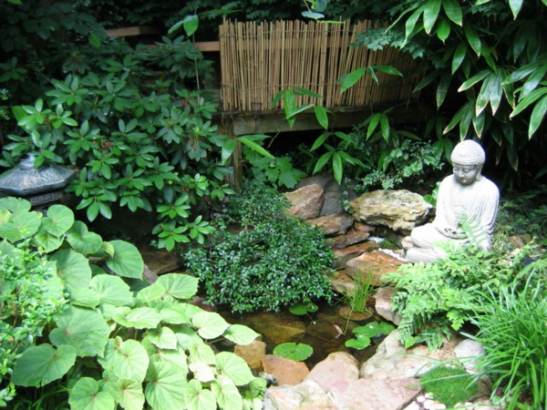 jardin-aquatique-jardins-japonais-statuette-de-bouddha