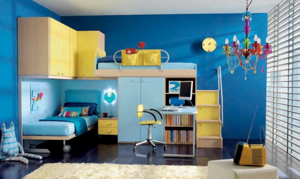 lits-superposés-chambre-d'enfants-en-bleu-et-jaune