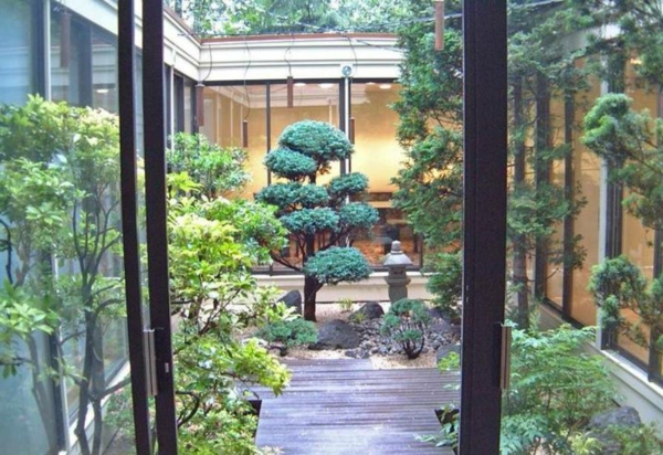 mini-jardin-japonais-une-cour-intérieure