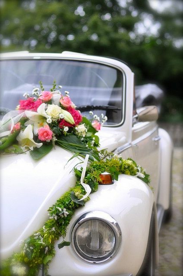 1-décoration-florale-voiture-mariage-