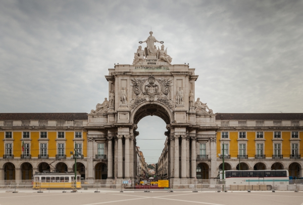 Lisbonne-arc-de-triumphe-Portugal-capital