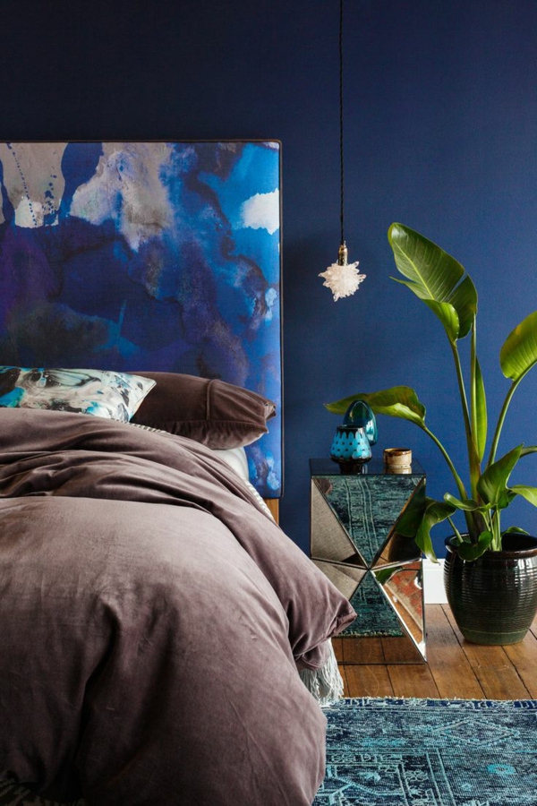 fabriquer-une-tête-de-lit-ambiance-favuleux-bleu-brune-plant-fleur-couvre-lit-tête-de-lit
