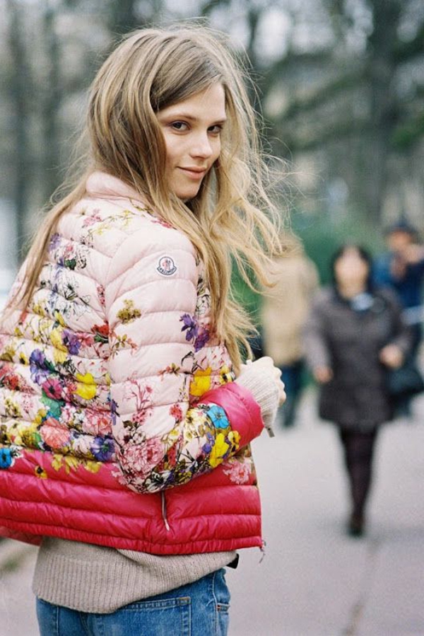 comment-porter-tenue-de-jour-hiver-printemps-2015-veste-fleurie