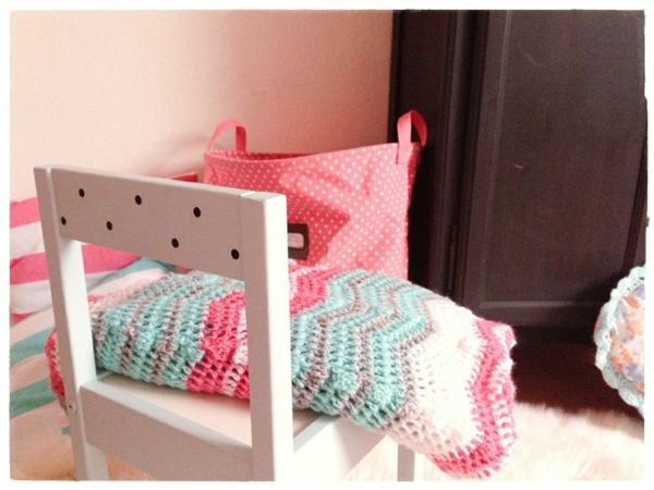 couverture-tricoté-pour-lit-meuble