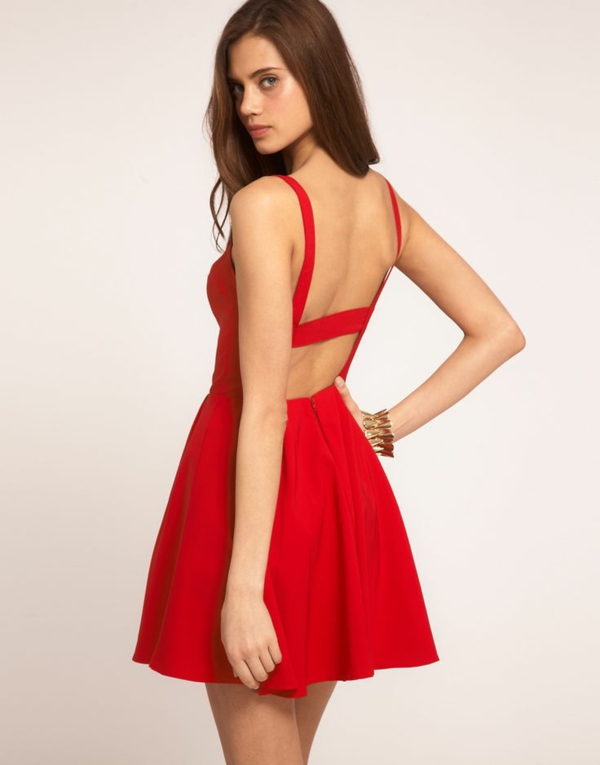 dos-ouvert-robe-rouge