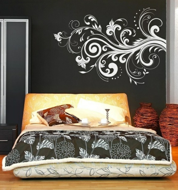 décoration-de-la-mur-chambre-à-coucher-couvre-lit-coussins-sticker-motifs-floraux
