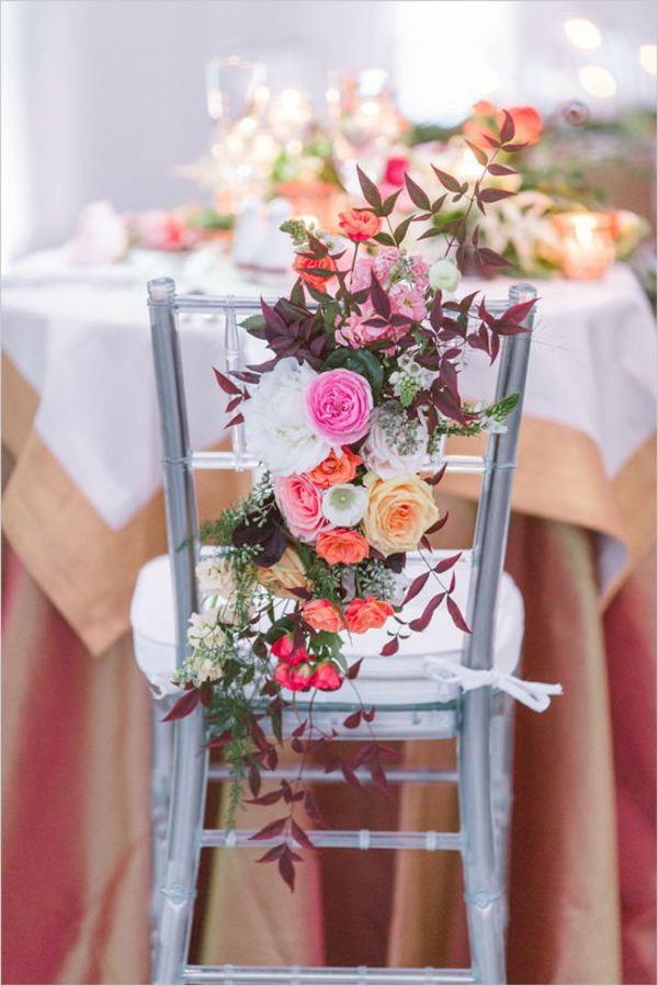 décoration-florale-pour-chaise