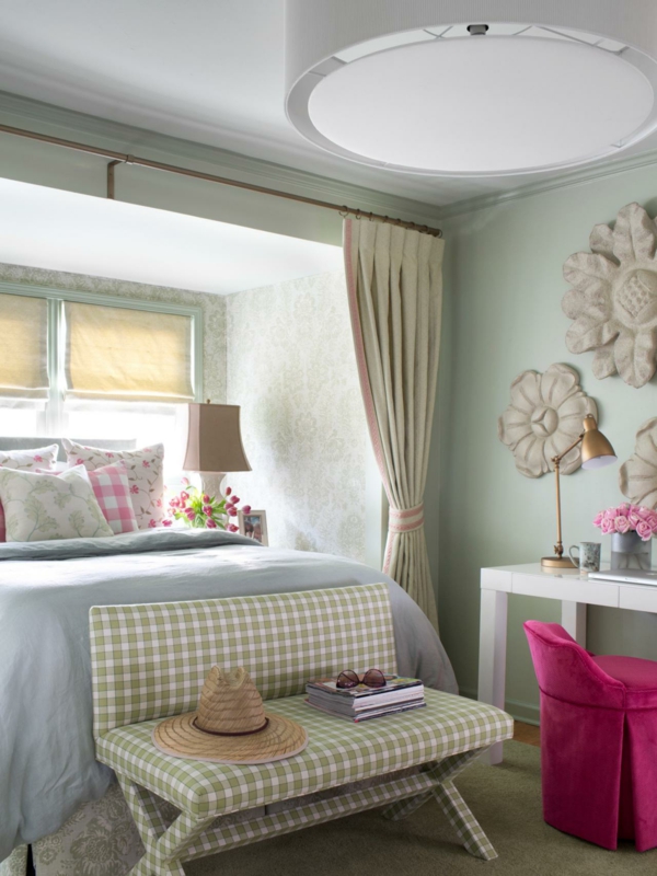 décoration-jolie-chambre-lit-canapé-arbre-printemps