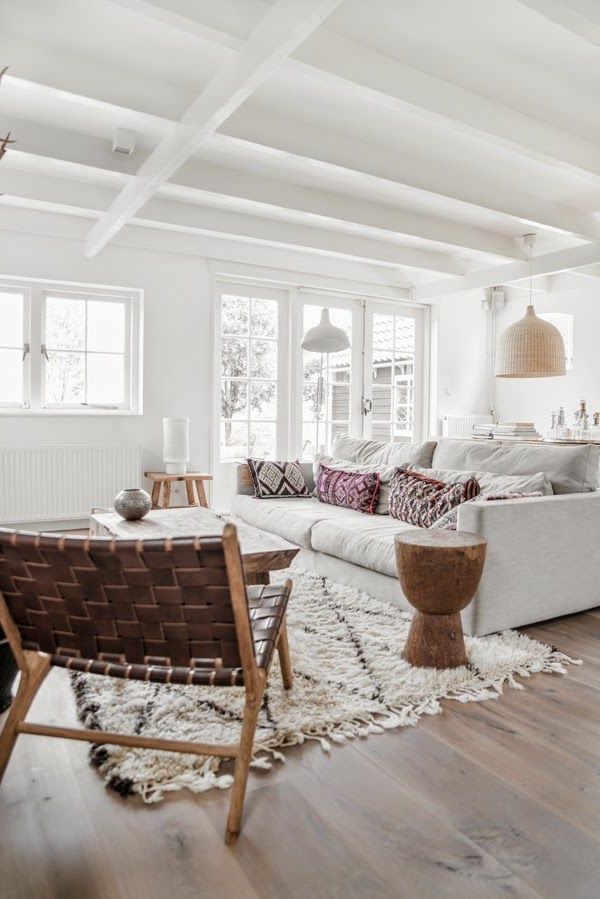 décoration-scandinave-un-intérieur-loft-en-blanc