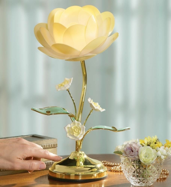 lampe-tactile-décoration-fleur