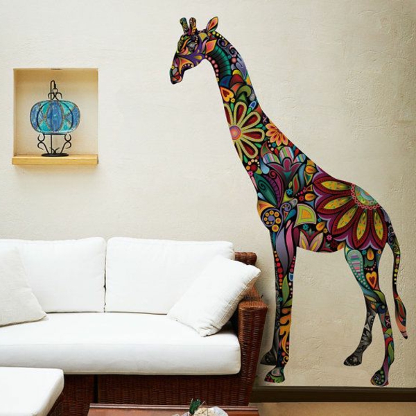 le-girafe-coloré-sur-le-mur