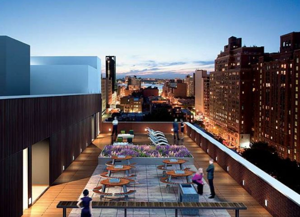 le-tois-à-new-york-intérieur-de-un-appartement-new-yorkais-luxe-rooftop
