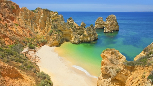 portugal-coast-visiter-algarve-baie-plage-nature