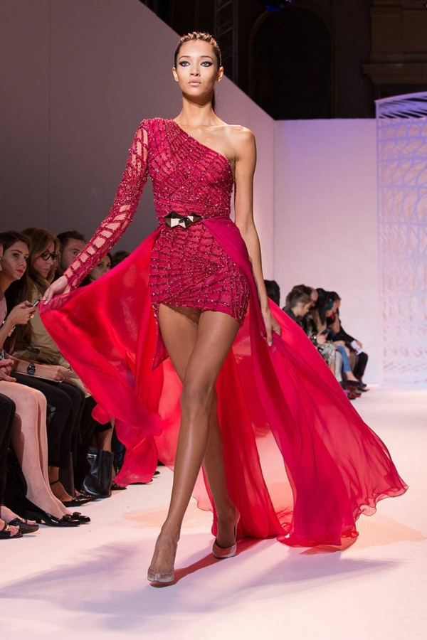 robe-rouge-modèle