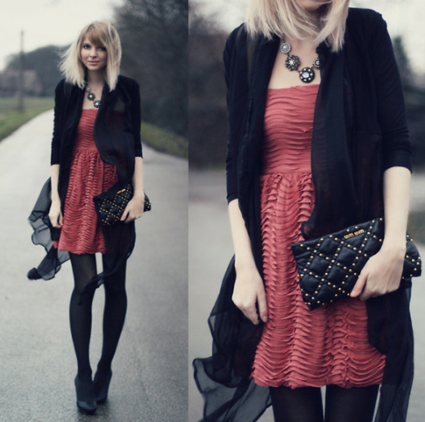 tenue-du-jour-robe-quotidienne-rouge-et-noir-stylé
