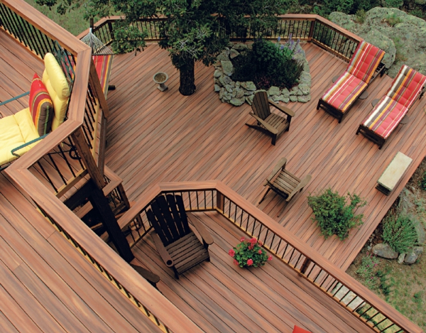 terrasse-en-bois-ou-composite-design-unique-de-terrasse-contemporaine
