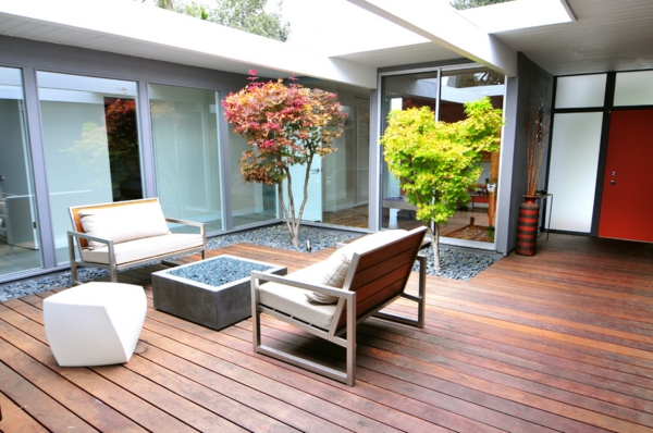 terrasse-en-bois-ou-composite-terrasse-en-bois-et-petit-jardin-minéral