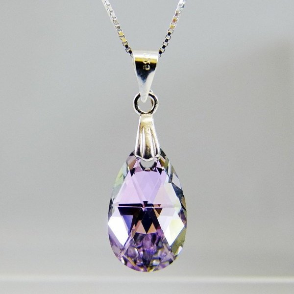 Collier-en-purple-cristal-Swarovski-accessoire-jolie