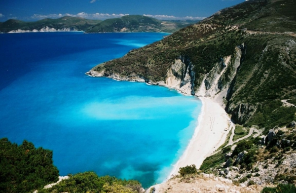 Ile-de-Santorin-paysage-joli-l'île-et-les-plages