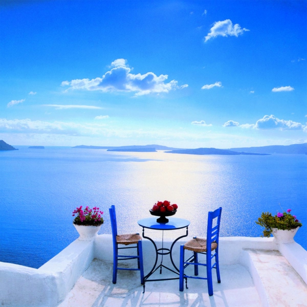 L’ile-de-Santorin-vacances-merveilleuses-table-pour-deux
