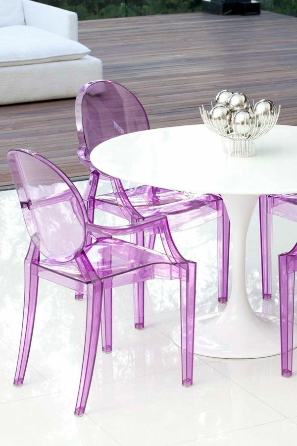 chaise-transparente-équipement-glamour-pour-l'extérieur