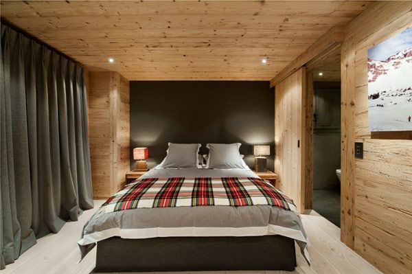 chalet-suisse-chambre-à-coucher-en-bois
