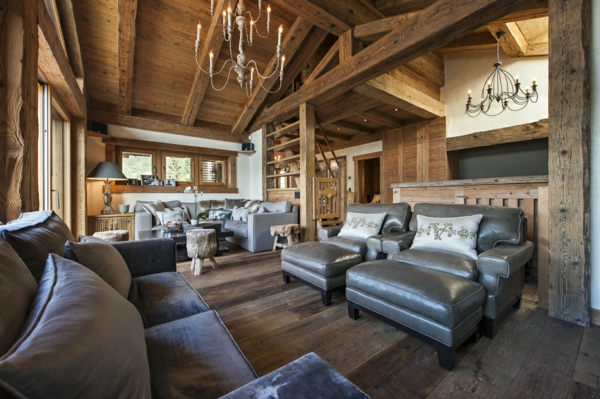 chalet-suisse-intérieur-luxueux-sofas-confortables